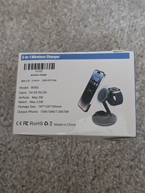 3-in-1 Wireless Apple Charger W365 - Black